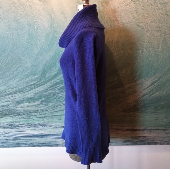 Cozy oversized royal blue cowl neck sweater - Picture 2 of 6